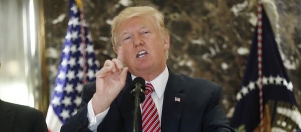 President Donald Trump speaks to the media in the lobby of Trump Tower in New York, Tuesday, Aug. 15, 2017. - Sputnik International
