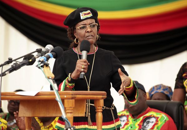 Zimbabwean first lady Grace Mugabe addresses party supporters at an event on the outskirts of Harare, Friday, Feb. 17, 2017. Zimbabwean first lady Grace Mugabe addresses party supporters at an event on the outskirts of Harare, Friday, Feb. 17, 2017. - Sputnik International