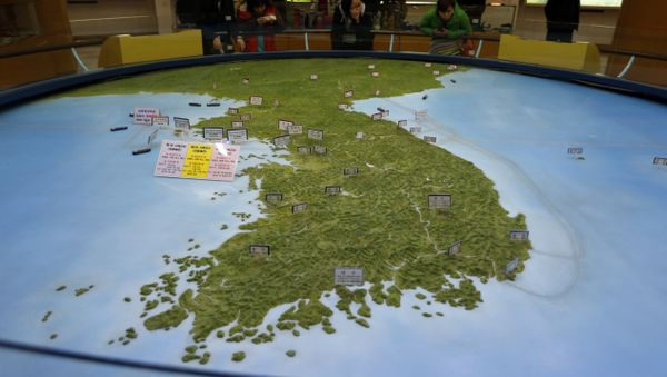 In this Feb. 10, 2016, file photo, visitors look at a map of the Korean peninsula at the exhibition hall of the unification observatory in Paju, South Korea In this Feb. 10, 2016, file photo, visitors look at a map of the Korean peninsula at the exhibition hall of the unification observatory in Paju, South Korea - Sputnik International