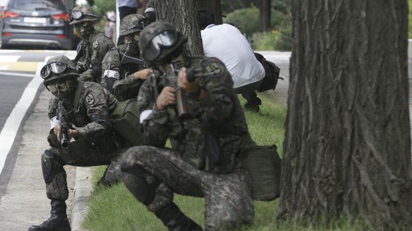 South Korean army soldiers conduct an anti-terror drill as part of Ulchi Freedom Guardian exercise, at the National Assembly in Seoul, South Korea - Sputnik International