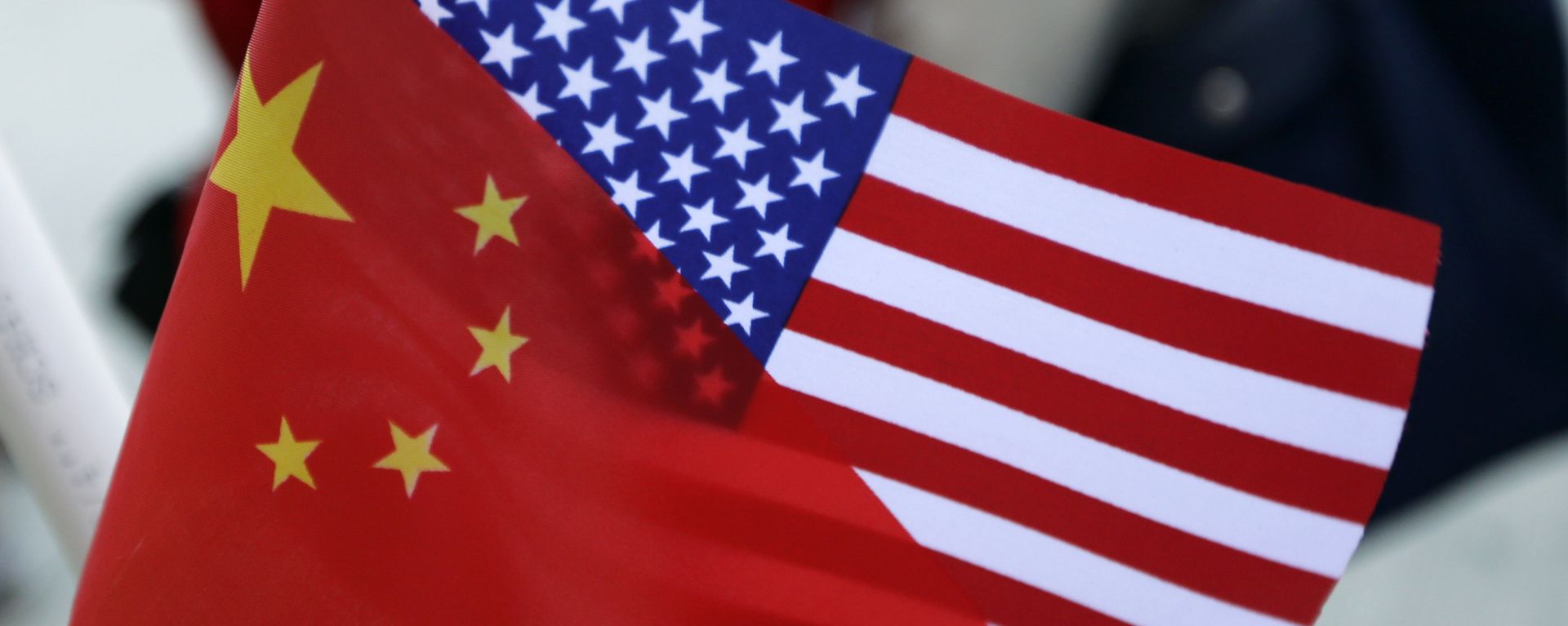 Chinese and US flags. (File) - Sputnik International, 1920, 06.07.2023