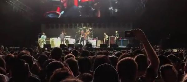 Foo Fighters & Rick Astley - Never gonna give you up - Summer Sonic Tokyo 20th August 2017 Foo Fighters & Rick Astley - Never gonna give you up - Summer Sonic Tokyo 20th August 2017 - Sputnik International