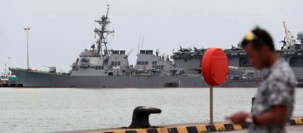 The damaged USS John McCain and the USS America are docked at Changi Naval Base in Singapore August 22, 2017 The damaged USS John McCain and the USS America are docked at Changi Naval Base in Singapore August 22, 2017 - Sputnik International