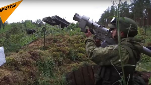 Russian Airborne Troops Conducted Military Exercises - Sputnik International