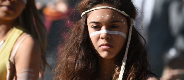 Indigenous Australian performers hold a smoking ceremony to open NAIDOC Week, a national program that celebrates the National Aborigines and Islanders Day Observance Committee in Sydney on July 6, 2015, which grew from the first political groups seeking rights for Aboriginal and Torres Strait Island Australians in the 1920s. - Sputnik International