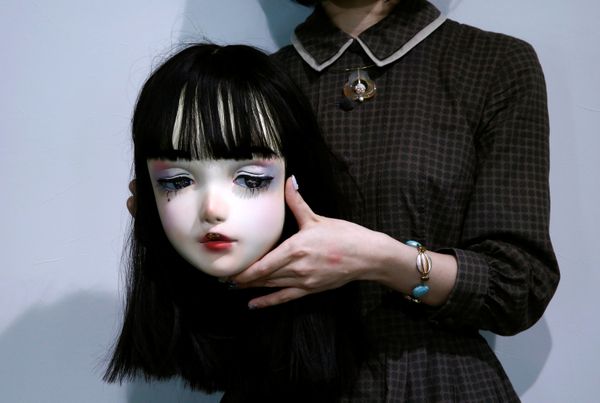 Beyond Human Beauty: Japanese 'Living Doll' Becomes a Fashion Model Beyond Human Beauty: Japanese 'Living Doll' Becomes a Fashion Model - Sputnik International