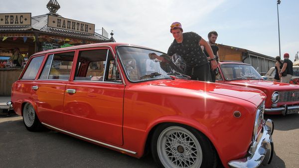 Second Russian nationwide Zhiguli car festival, Zhi-Fest - Sputnik International