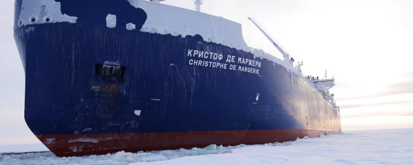 Russian-owned liquid natural gas tanker ship the Christophe de Margerie has made the first unaided transit of the Northern Sea Route. - Sputnik International