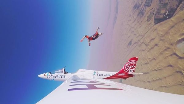 GoPro Awards: Skydiver Ejects From Glider - Sputnik International