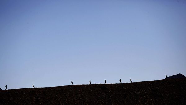 Indian army soldiers patrol at the Indo China border. (File) - Sputnik International