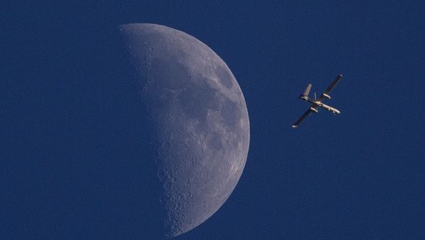 Israeli drone circles over Gaza City. (File) - Sputnik International