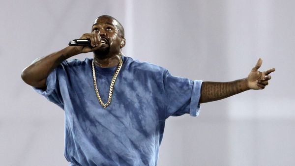 FILE PHOTO: Recording artist Kanye West performs during the closing ceremony for the 2015 Pan Am Games at Pan Am Ceremonies Venue in Toronto, Canada, July 26, 2015.  - Sputnik International