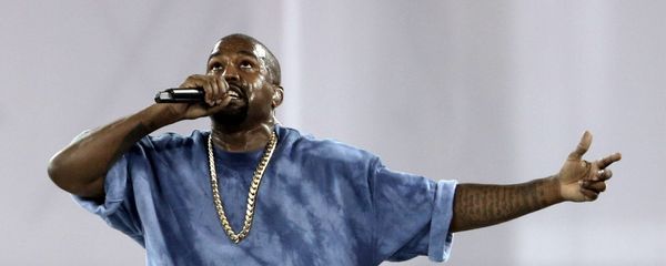 FILE PHOTO: Recording artist Kanye West performs during the closing ceremony for the 2015 Pan Am Games at Pan Am Ceremonies Venue in Toronto, Canada, July 26, 2015. FILE PHOTO: Recording artist Kanye West performs during the closing ceremony for the 2015 Pan Am Games at Pan Am Ceremonies Venue in Toronto, Canada, July 26, 2015. - Sputnik International