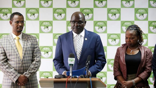 Kenyan Independent Electoral and Boundaries Commission (IEBC) chairman Wafula Chebukati (C) speaks during a press conference in Nairobi, Kenya, September 1, 2017 Kenyan Independent Electoral and Boundaries Commission (IEBC) chairman Wafula Chebukati (C) speaks during a press conference in Nairobi, Kenya, September 1, 2017 - Sputnik International