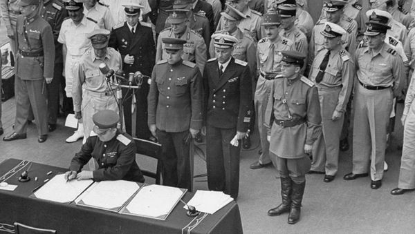 Soviet officers join the Allies onboard the USS Missouri for the signing of Japan's surrender, September 2, 1945 Soviet officers join the Allies onboard the USS Missouri for the signing of Japan's surrender, September 2, 1945 - Sputnik International