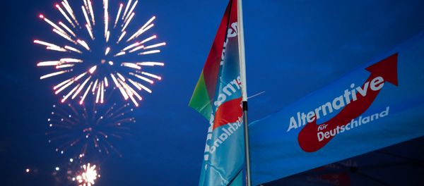 Germany's far-right Alternative for Germany AfD party burn a private fireworks during an election campaign tour by ship on the river Rhine near Krefeld, western Germany, September 4, 2017. - Sputnik International