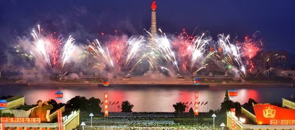 Pyongyang city civilians celebrate the successful completion of the hydrostatic test for the intercontinental ballistic rocket installation in this undated photo released by North Korea's Korean Central News Agency (KCNA) in Pyongyang September 6, 2017 Pyongyang city civilians celebrate the successful completion of the hydrostatic test for the intercontinental ballistic rocket installation in this undated photo released by North Korea's Korean Central News Agency (KCNA) in Pyongyang September 6, 2017 - Sputnik International