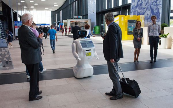 Promobot robot at the St. Petersburg International Economic Forum Promobot robot at the St. Petersburg International Economic Forum - Sputnik International