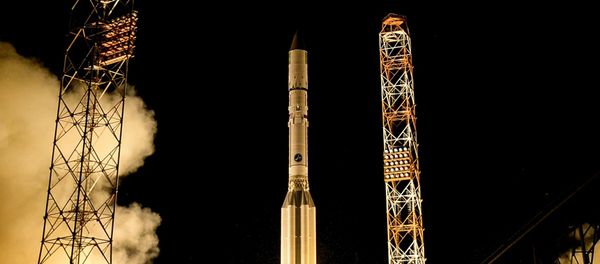 Proton-M rocket lifts off from Baikonur carrying Spanish Amazonas-5 telecommunications satellite Proton-M rocket lifts off from Baikonur carrying Spanish Amazonas-5 telecommunications satellite - Sputnik International