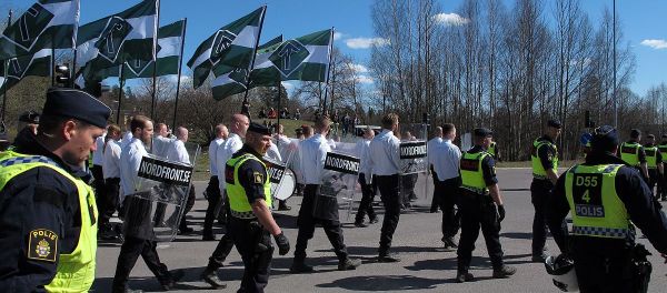 Nordic resistance movement NMR marscherar i Falun, Sweden - Sputnik International
