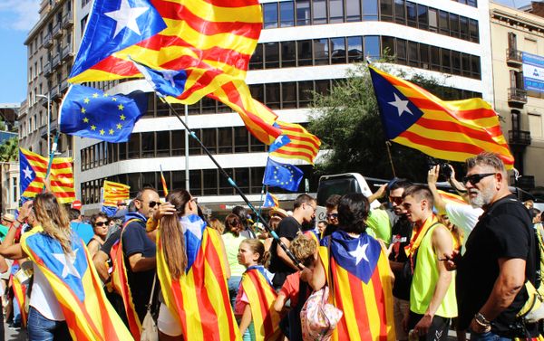 Participants in the rally in the streets of Barcelona support the referendum for independence and Catalonia's secession from Spain, which is timed to National Day of Catalonia Participants in the rally in the streets of Barcelona support the referendum for independence and Catalonia's secession from Spain, which is timed to National Day of Catalonia - Sputnik International