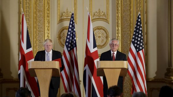 Britain's Foreign minister Boris Johnson and US Secretary of State Rex Tillerson take part in a joint press conference after their meeting on Libya, at Lancaster House in London Britain's Foreign minister Boris Johnson and US Secretary of State Rex Tillerson take part in a joint press conference after their meeting on Libya, at Lancaster House in London - Sputnik International