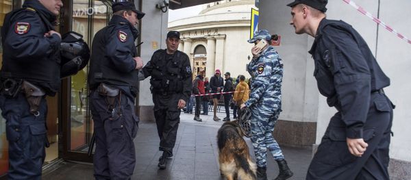 Evacuation prompted by anonymous bomb threat calls in Saint Petersburg, Russia - Sputnik International