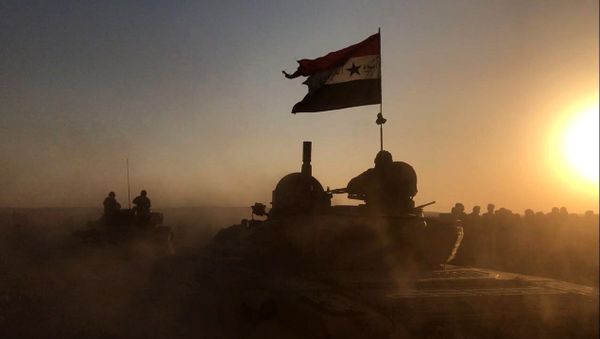 Tanks of the Syrian Army at combat positions in Deir ez-Zor - Sputnik International