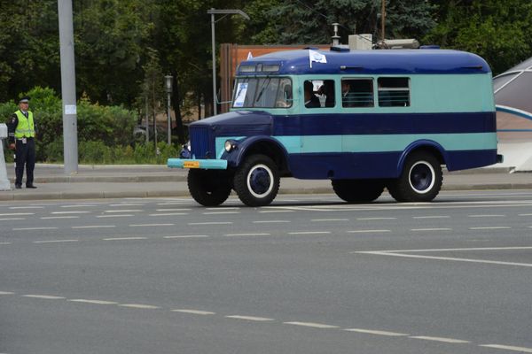 A KAvZ-663, seen here during a parade of rare buses in Moscow A KAvZ-663, seen here during a parade of rare buses in Moscow - Sputnik International