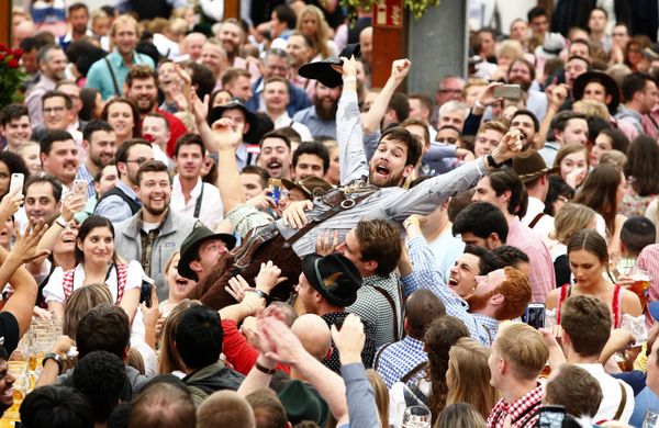 Let It Beer! Oktoberfest Fun Begins in Germany - Sputnik International