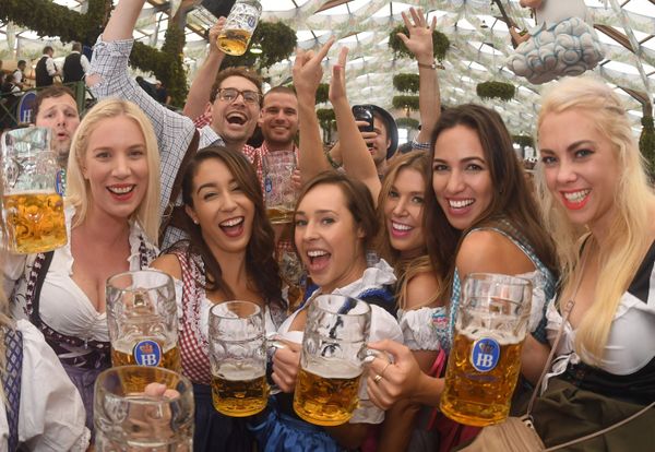 Let It Beer! Oktoberfest Fun Begins in Germany - Sputnik International