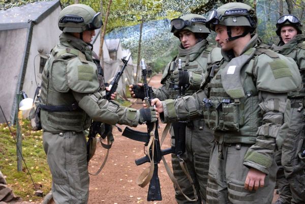 Skills on Point: Russian and Belarussian Forces Show Their Power at Zapad 2017 Drills - Sputnik International