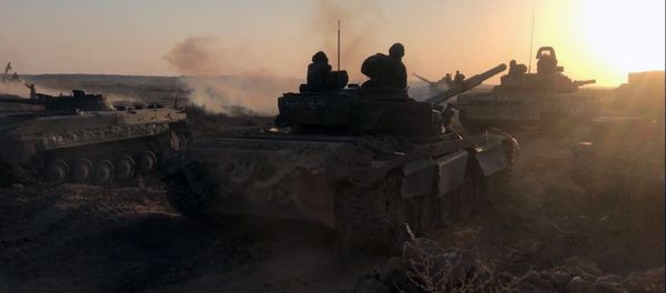 Tanks of the Syrian Army at combat positions in Deir ez-Zor - Sputnik International