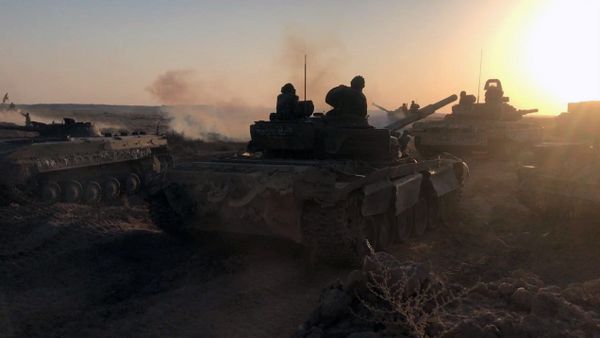 Tanks of the Syrian Army at combat positions in Deir ez-Zor - Sputnik International