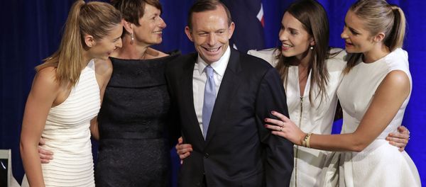 Australian opposition leader Tony Abbott, third left, and his daughters Frances, left, Louise, second right, and Bridget, right, and his wife Margaret, second left, come to the stage to celebrate his election victory in Sydney, Saturday, Sept. 7, 2013, following his win in Australia's national election. - Sputnik International