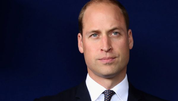 Britain's Prince William poses for a photograph as he visits Aintree University Hospital in Liverpool, Britain, September 14, 2017. - Sputnik International
