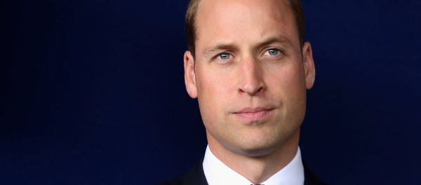 Britain's Prince William poses for a photograph as he visits Aintree University Hospital in Liverpool, Britain, September 14, 2017. - Sputnik International