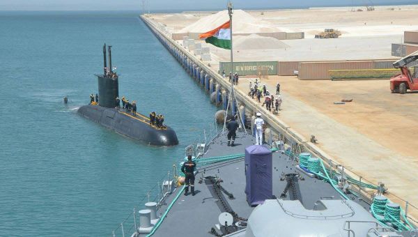 INS Shishumar (SSK class sub) of IN enters Port of Duqm Oman for an Operational Turn Around INS Shishumar (SSK class sub) of IN enters Port of Duqm Oman for an Operational Turn Around - Sputnik International