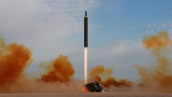 North Korean leader Kim Jong Un (not pictured) guides the launch of a Hwasong-12 missile in this undated photo released by North Korea's Korean Central News Agency (KCNA) on September 16, 2017 - Sputnik International