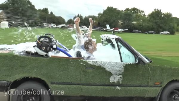 The Spa Car Drivable Hot Tub - Sputnik International