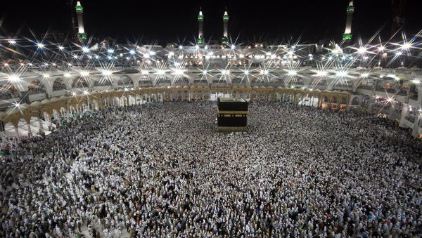 Pilgrims during hajj walk around the Kaaba at the Al-Masjid al-Haram mosque in Mecca. (File) - Sputnik International