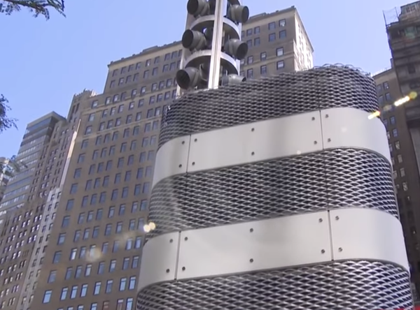 Mysterious metal tower pops up near tunnels in New York City Mysterious metal tower pops up near tunnels in New York City - Sputnik International