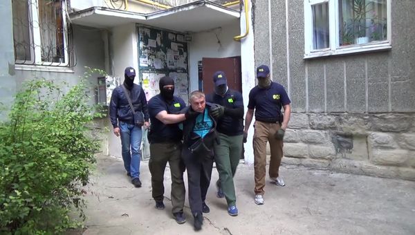 Arrest of Anna Sukhonosova, Dmitry Dolgopolov accused of high treason - Sputnik International