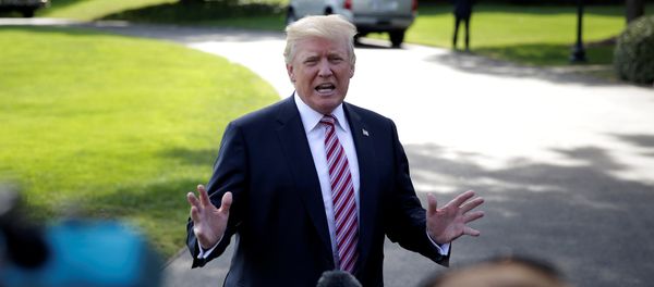 U.S. President Donald Trump speaks to reporters as he departs for Bedminster, New Jersey, from the White House in Washington, U.S., September 29, 2017 U.S. President Donald Trump speaks to reporters as he departs for Bedminster, New Jersey, from the White House in Washington, U.S., September 29, 2017 - Sputnik International