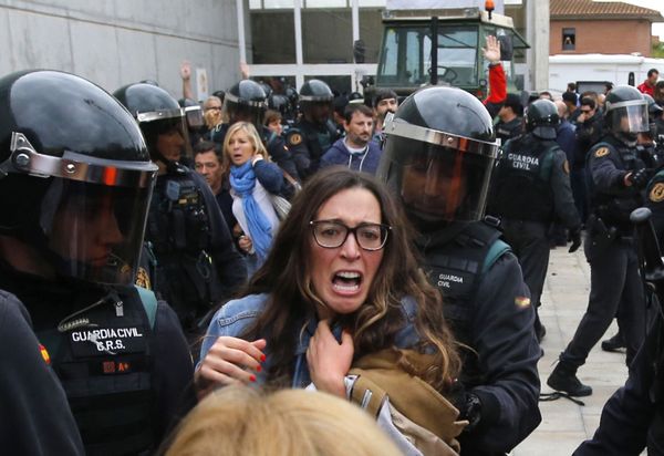 Catalan Referendum: Through Bruises to Independence - Sputnik International