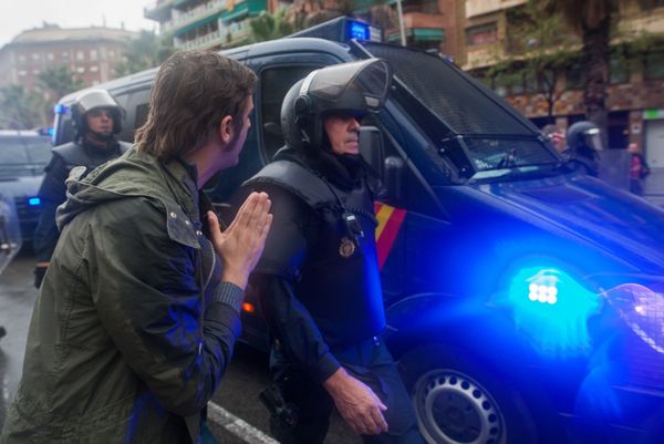 Catalan Referendum: Through Bruises to Independence - Sputnik International