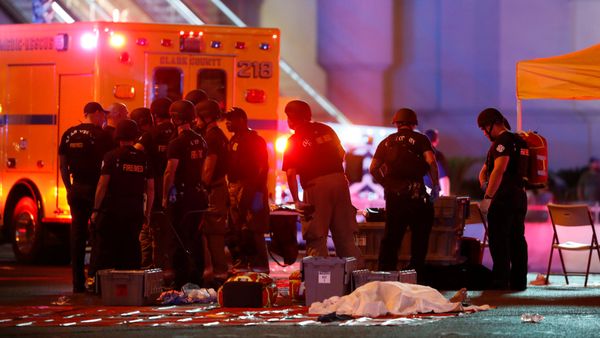 A body is covered with a sheet in the intersection of Tropicana Avenue and Las Vegas Boulevard South after a mass shooting at a music festival on the Las Vegas Strip in Las Vegas, Nevada, U.S. October 1, 2017 A body is covered with a sheet in the intersection of Tropicana Avenue and Las Vegas Boulevard South after a mass shooting at a music festival on the Las Vegas Strip in Las Vegas, Nevada, U.S. October 1, 2017 - Sputnik International