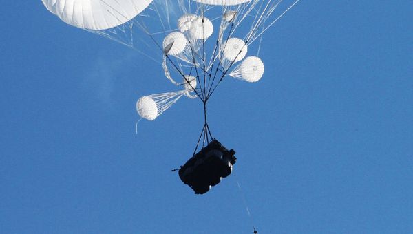 Airborne combat vehicles air dropped during the joint battalion tactical exercise of airborne troops from Russia, Belarus and Serbia at Rayevsky military base outside Novorossiysk - Sputnik International