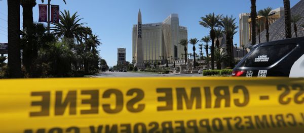 Police crime scene tape marks a perimeter outside the Luxor Las Vegas hotel and the Mandalay Bay Resort and Casino, following a mass shooting at the Route 91 Festival in Las Vegas, Nevada, U.S., October 2, 2017. Police crime scene tape marks a perimeter outside the Luxor Las Vegas hotel and the Mandalay Bay Resort and Casino, following a mass shooting at the Route 91 Festival in Las Vegas, Nevada, U.S., October 2, 2017. - Sputnik International