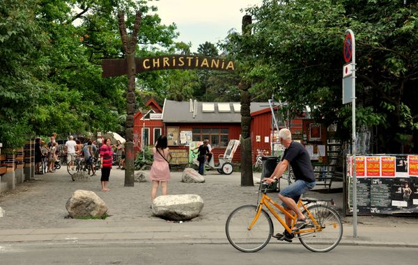 Hey, Let's Get Away! Seven Tiny Self-Proclaimed 'Countries' Hey, Let's Get Away! Seven Tiny Self-Proclaimed 'Countries' - Sputnik International